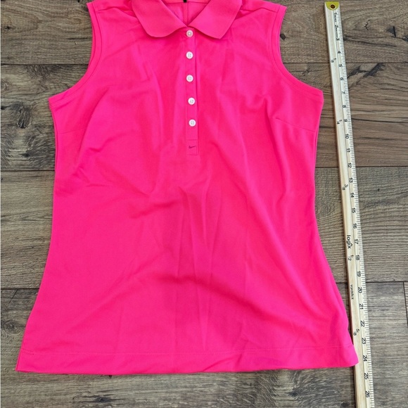 Nike Tops - Nike Golf Women's Vibrant Pink Sleeveless Blouse